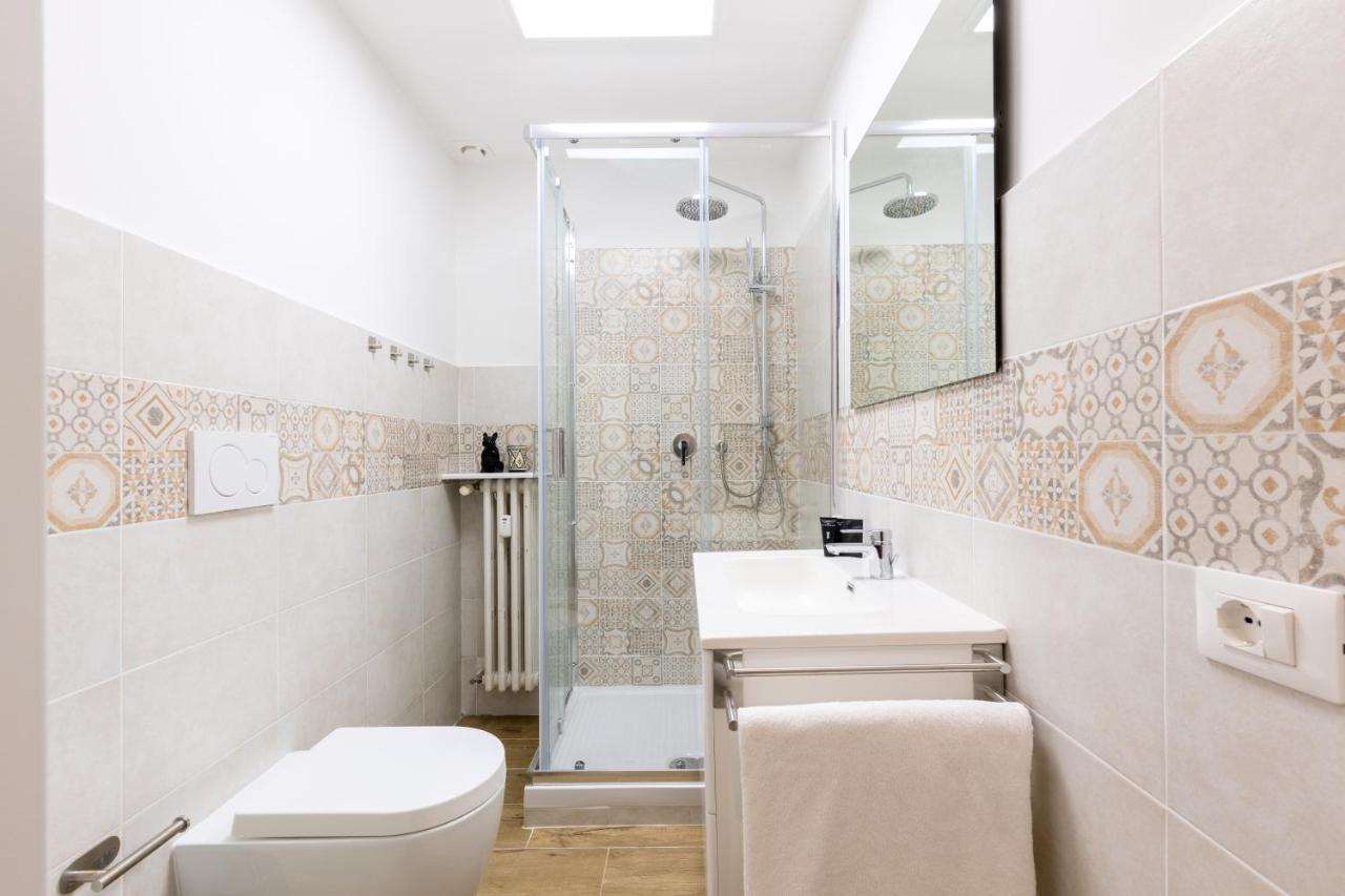 Gentile Suites - Private Rooms Рим Экстерьер фото